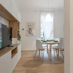 H11 Casa Giulietta شقة سانريمو